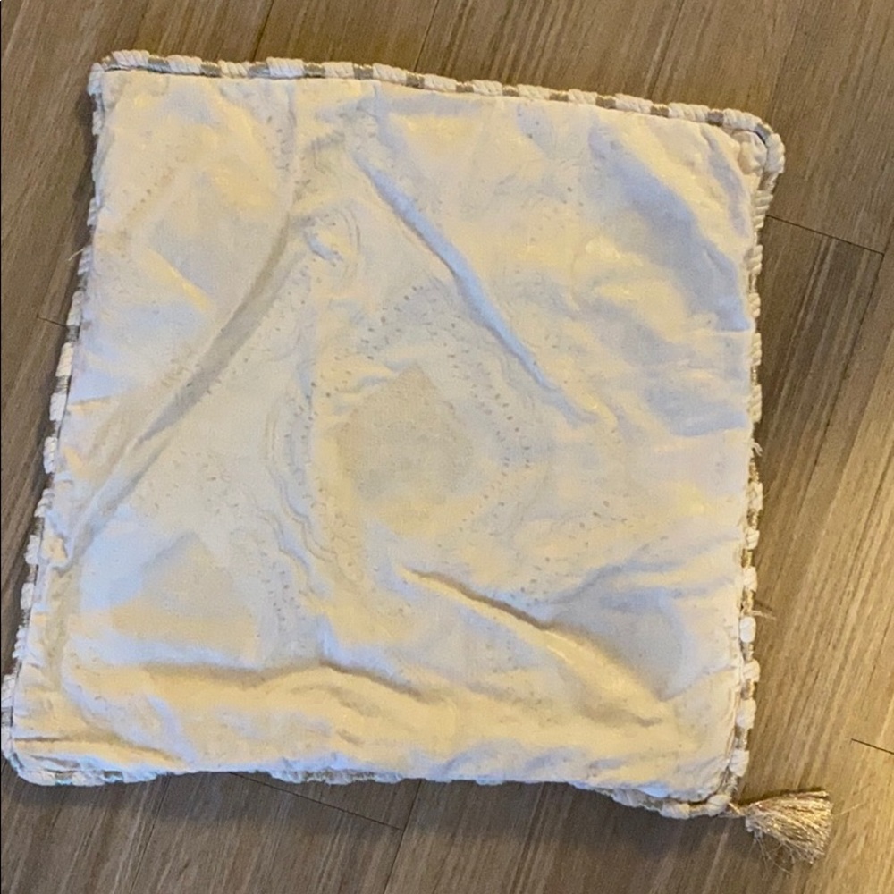 Pillow cover
